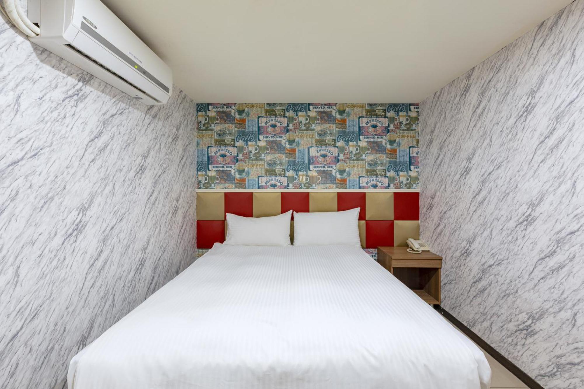E Lim Hotel Csungli Szoba fotó