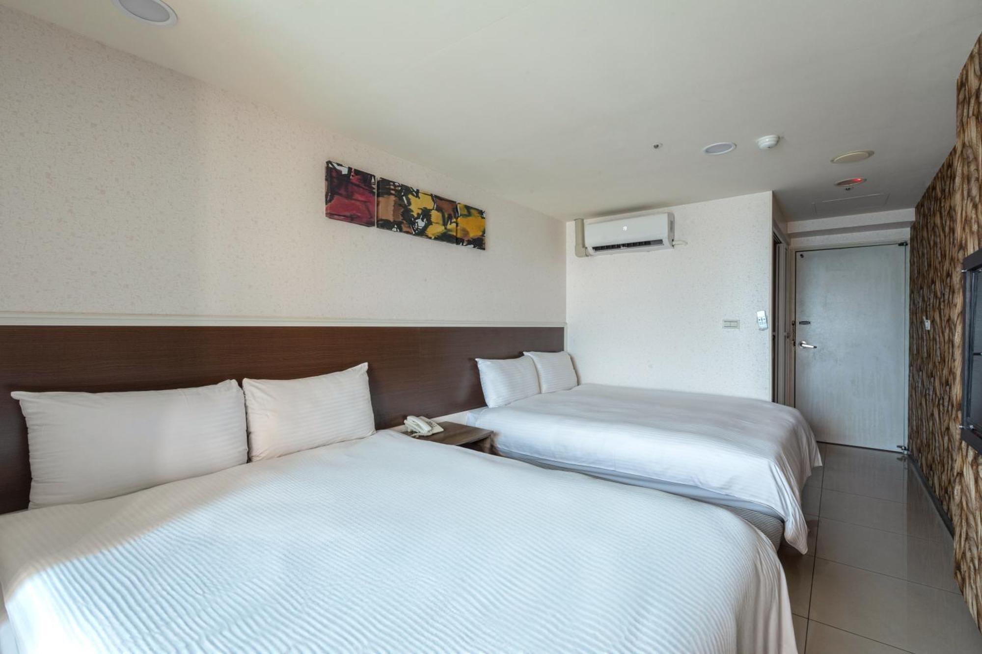 E Lim Hotel Csungli Szoba fotó