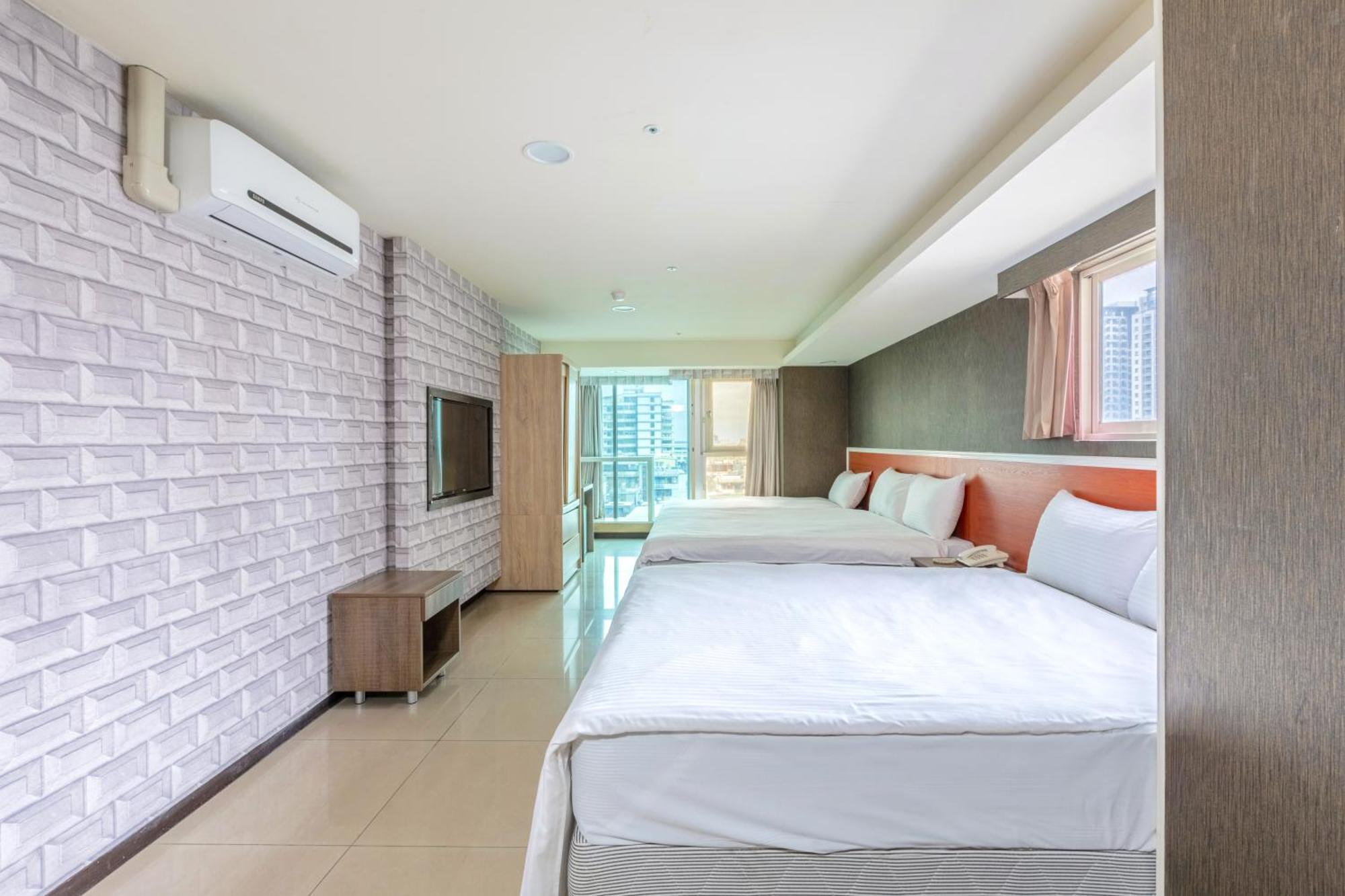 E Lim Hotel Csungli Szoba fotó
