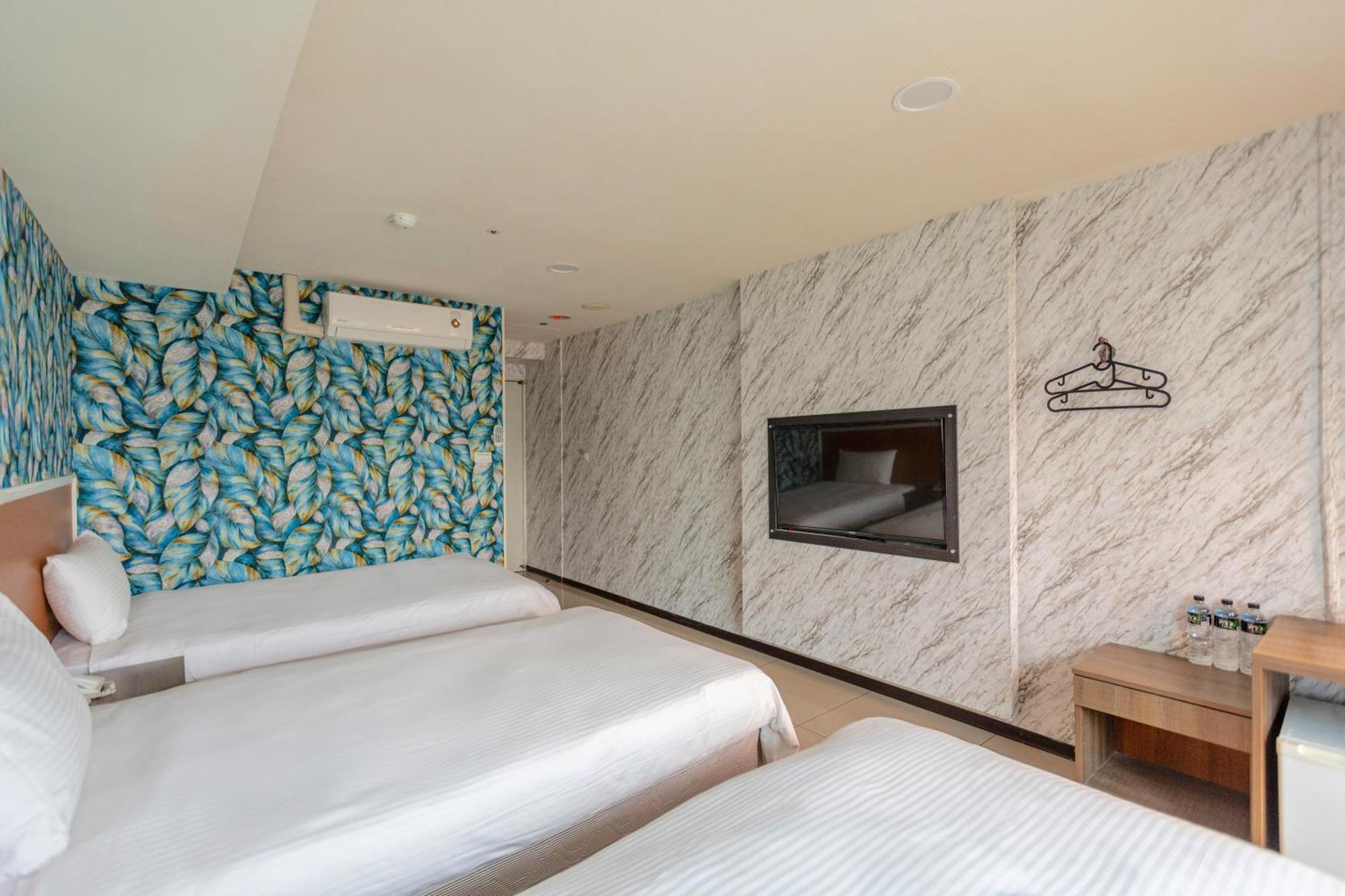 E Lim Hotel Csungli Szoba fotó